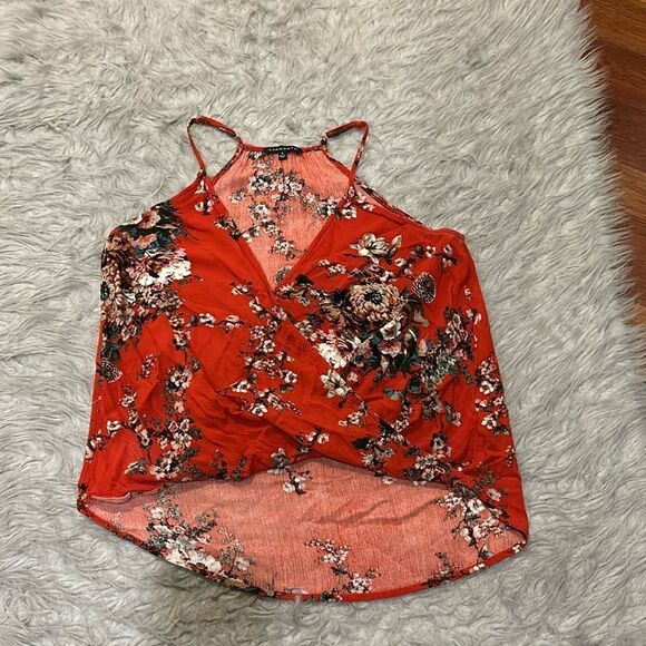 Staccato women’s red‎ cherry blossom gathered front tank top size smalll - Picture 1 of 4